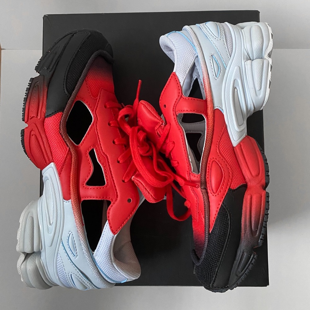 ADIDAS RAF SIMONS REPLICANT OZWEEGO NEW W/BOX